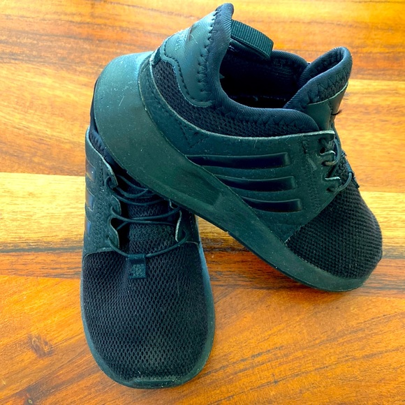 Toddler Adidas running shoes size 9K in fair condition - Picture 1 of 4